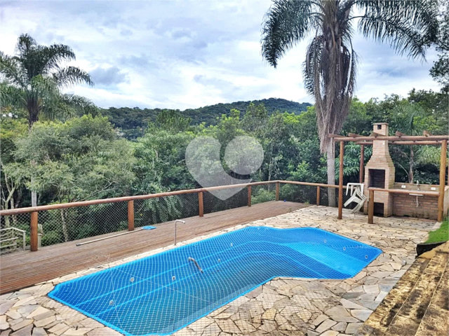 Casa à venda com 3 quartos, sendo 1 suíte,  em Serra da Cantareira, Mairiporã, SP