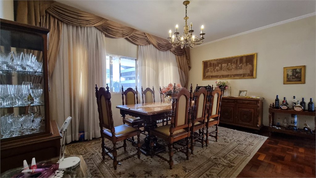 Apartamento à venda com 4 quartos em Pinheiros, São Paulo, SP