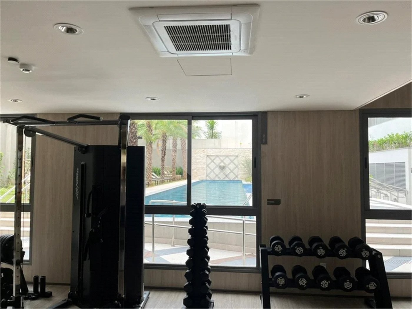 Apartamento mobiliado com 44 m2, 1 dormitório e 1 vaga a venda nos Jardins