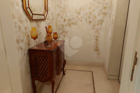 Apartamento à venda com 4 suítes em Moema, São Paulo, SP