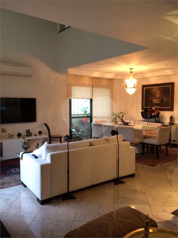 Apartamento à venda com 3 suítes em Vila Suzana, São Paulo, SP