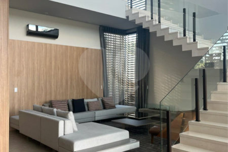 Casa à venda com 4 suítes no condomínio Residencial Campo de Toscana, Vinhedo - SP