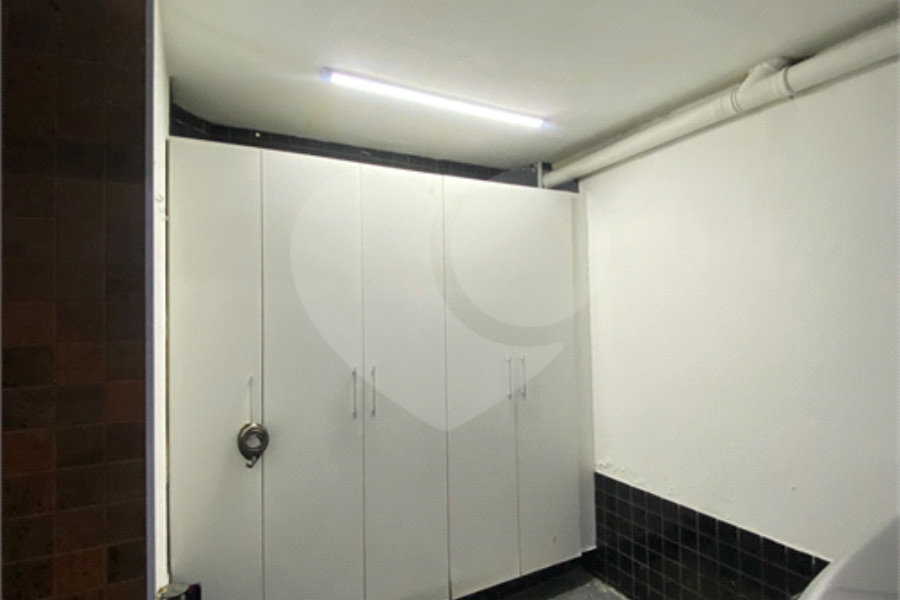 Casa à venda com 3 quartos, sendo 1 suíte, no condomínio Village Santa Cecilia, São Paulo - SP