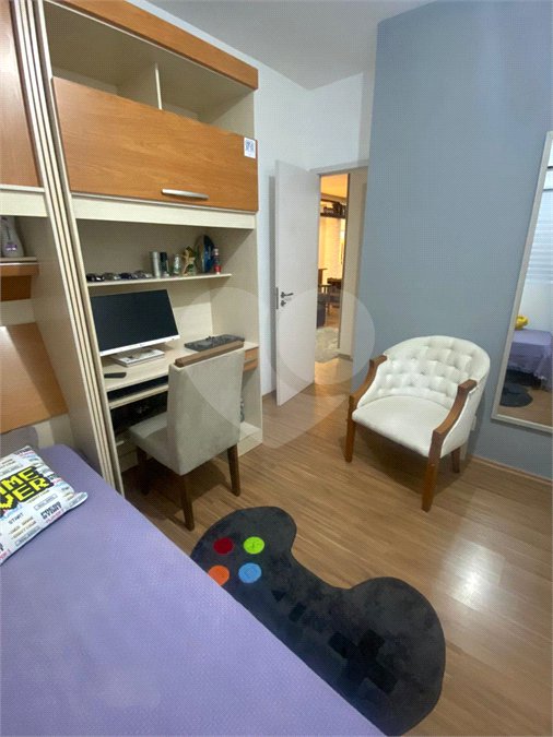 Apartamento à venda com 2 quartos, sendo 1 suíte,  em Jardim Carambeí, São Roque, SP