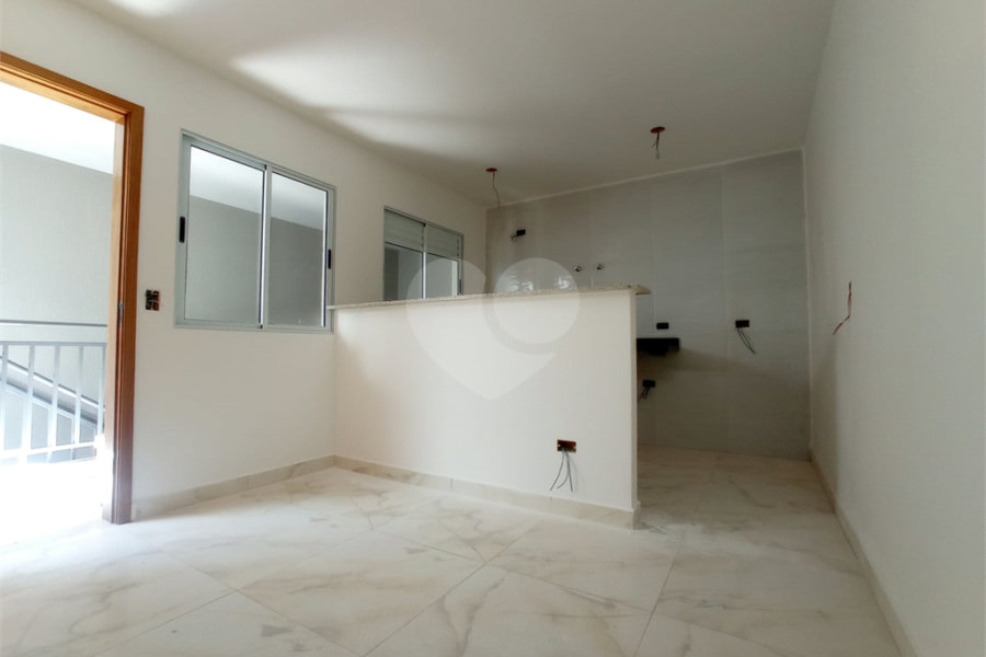 Casa à venda com 2 quartos no condomínio Regina, São Paulo - SP