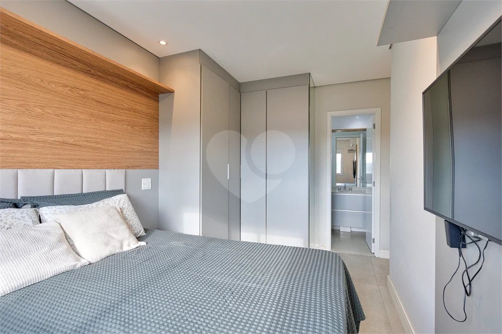 Apartamento com 68m² sala 02 ambientes, 02 dormitórios, sendo 01 suíte banheiro social e vaga no subsolo.! Venha conhecer!