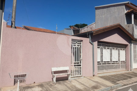 Casa à venda com 2 quartos, sendo 1 suíte, em Jardim Alvorada, Itapetininga, SP