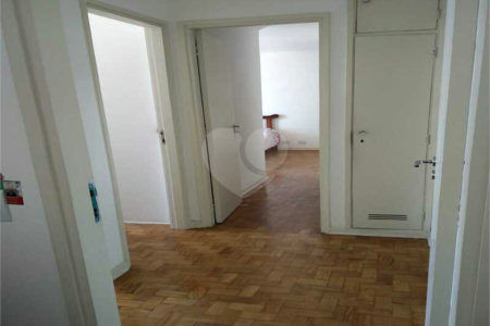 Apartamento à venda com 3 quartos, sendo 1 suíte, em Pinheiros, São Paulo, SP