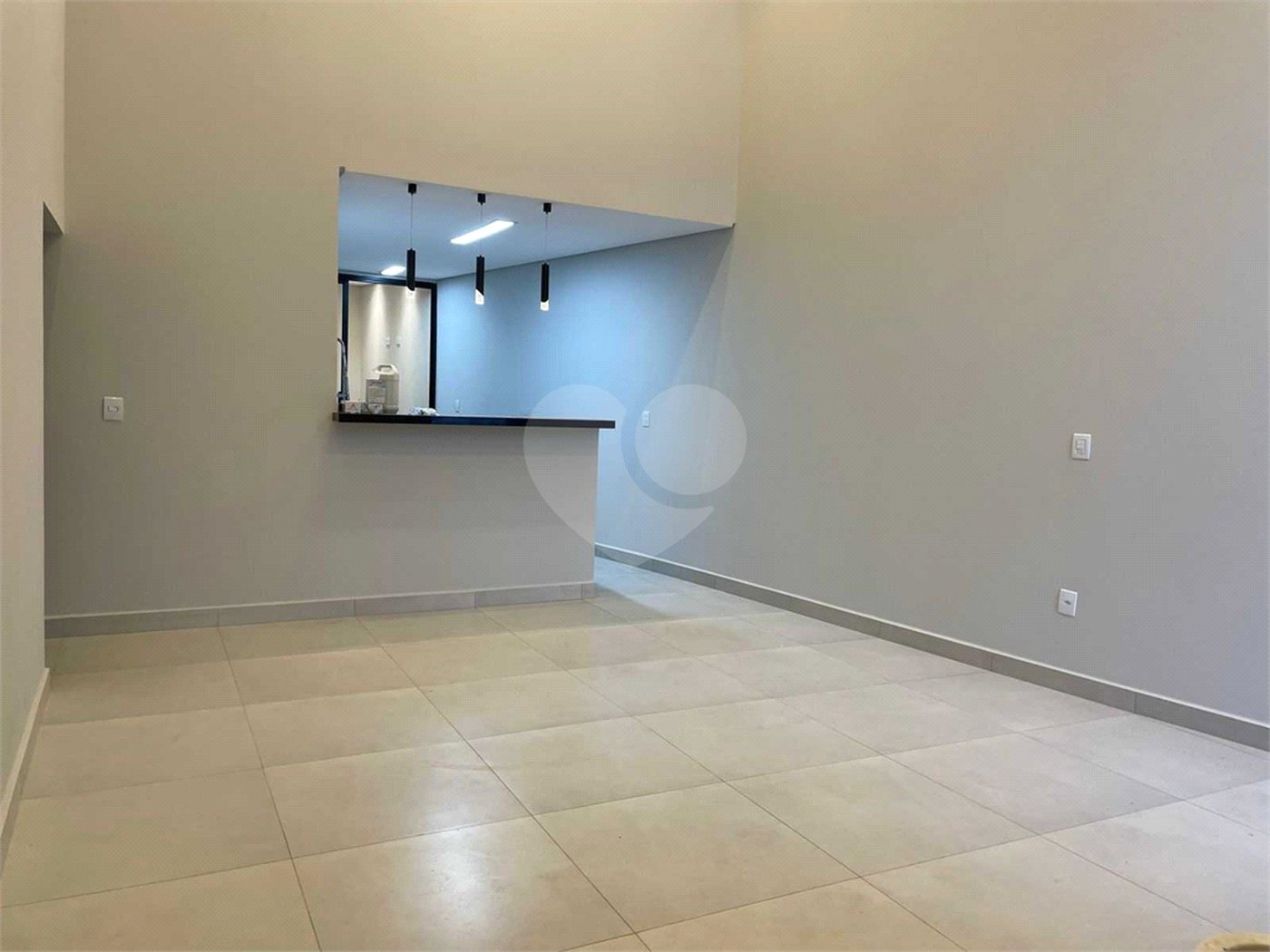 Casa à venda com 3 quartos, sendo 1 suíte, no condomínio Horto Florestal Villagio, Sorocaba - SP