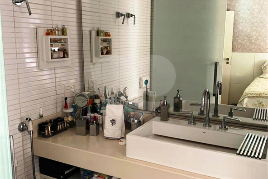 Apartamento à venda com 3 suítes em Santana, São Paulo, SP