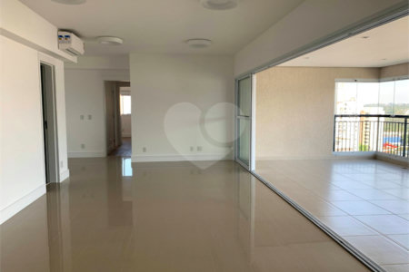 Apartamento à venda ou para alugar com 3 suítes em Santo Amaro, São Paulo, SP