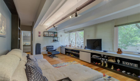 Sobrado à venda com 4 quartos, sendo 2 suítes,  em Chácara Monte Alegre, São Paulo, SP