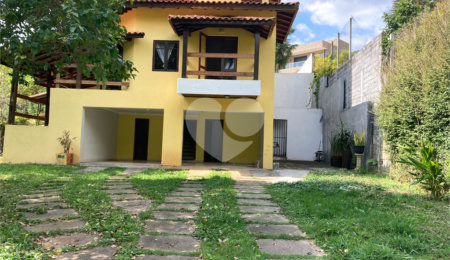 Casa à venda com 5 quartos, sendo 1 suíte,  no condomínio Alpes de Mairiporã, Mairiporã - SP