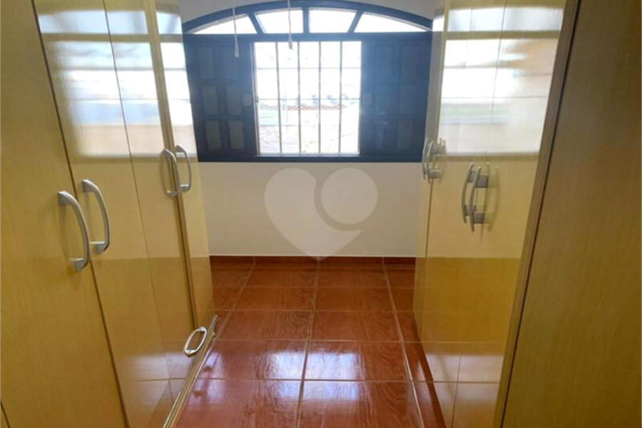 Sobrado à venda com 3 quartos, sendo 1 suíte, em Vila Nova Cachoeirinha, São Paulo, SP
