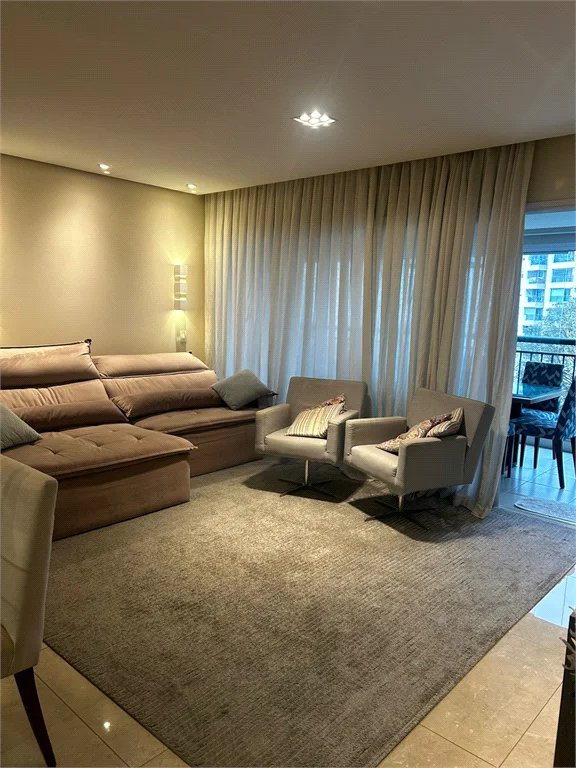 Apartamento à venda com 2 suítes em Parque Reboucas, São Paulo, SP
