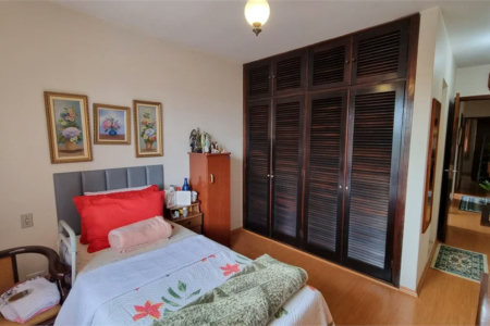 Casa à venda com 3 quartos em Cidade dos Bandeirantes, São Paulo, SP
