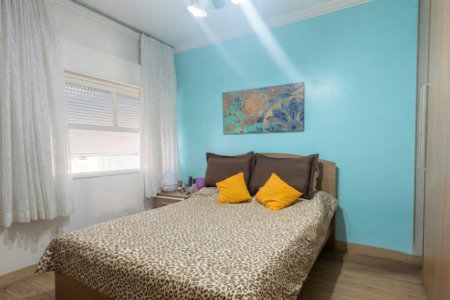 Apartamento com 2 dormitórios à venda, 70 m² por R$ 690.000,00 - Embaré - Santos/SP