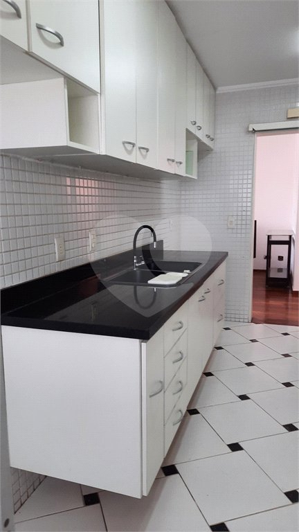 Apartamento à venda com 3 quartos, sendo 1 suíte, em Jardim Marajoara, São Paulo, SP
