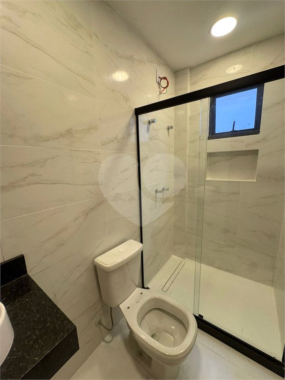Casa à venda com 5 quartos, sendo 4 suítes, no condomínio Grand Park, Rio de Janeiro - RJ
