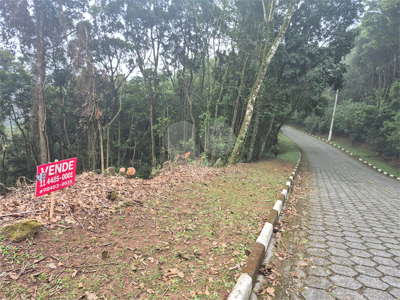 Terreno à venda no condomínio Parque Imperial da Cantareira, Mairiporã - SP