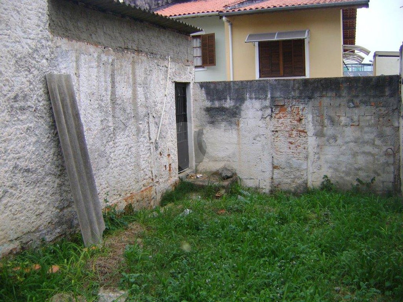 Terreno à venda em Jardim Peri, São Paulo, SP