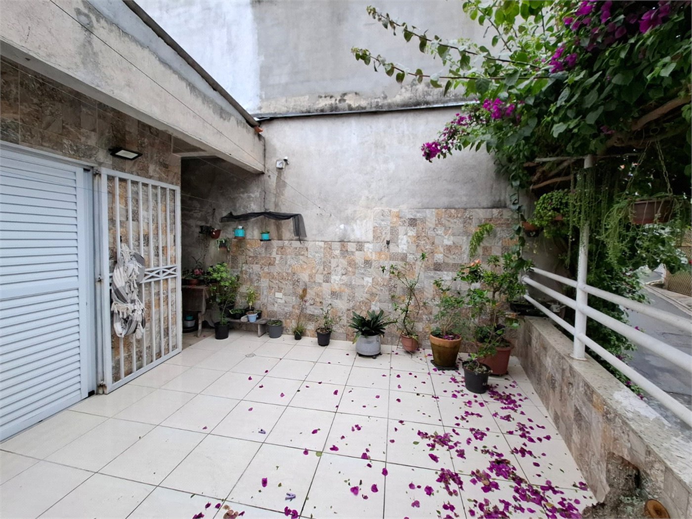 Sobrado à venda com 3 quartos, sendo 1 suíte, em Jardim Felicidade, São Paulo, SP