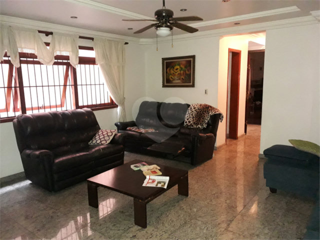 Casa à venda com 6 suítes no condomínio Gabriel Quadros, São Paulo - SP
