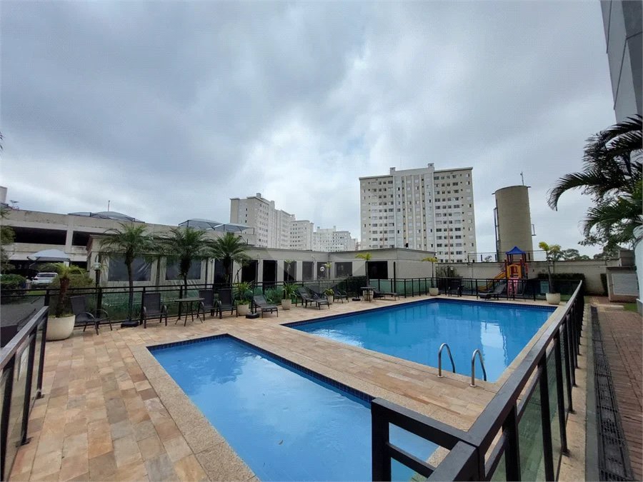 Charmosa unidade pronta para morar.