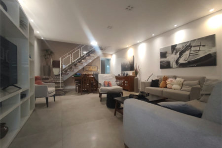 Excelente imóvel para locação comercial com 220m² e vaga no Anália Franco !!