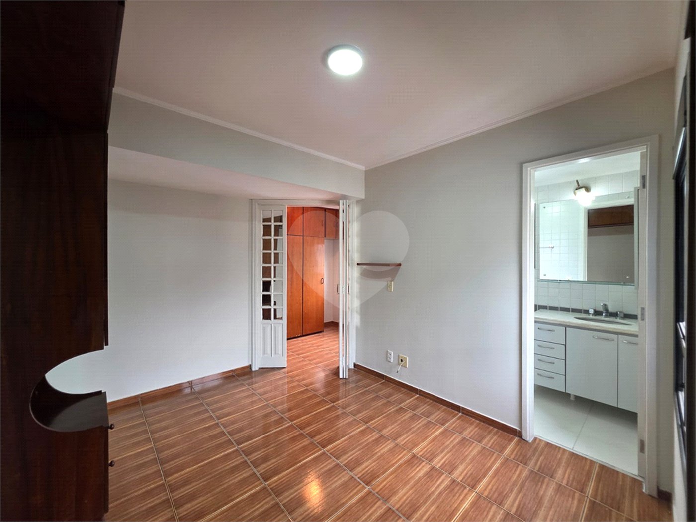Apartamento à venda com 2 quartos, sendo 1 suíte, em Vila Olímpia, São Paulo, SP