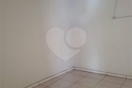 Casa de Vila à venda com 2 quartos em Vila Hortência, Sorocaba, SP