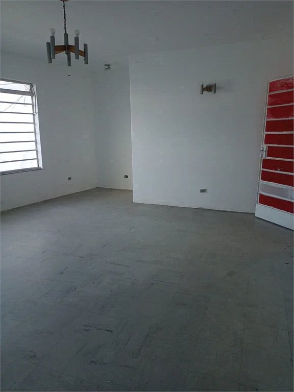 Sobrado à venda com 3 quartos em Vila Romana, São Paulo, SP