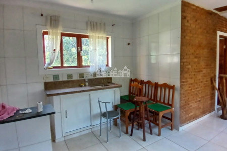Chácara à venda com 3 quartos, sendo 1 suíte,  em Vila Dom Pedro, Atibaia, SP