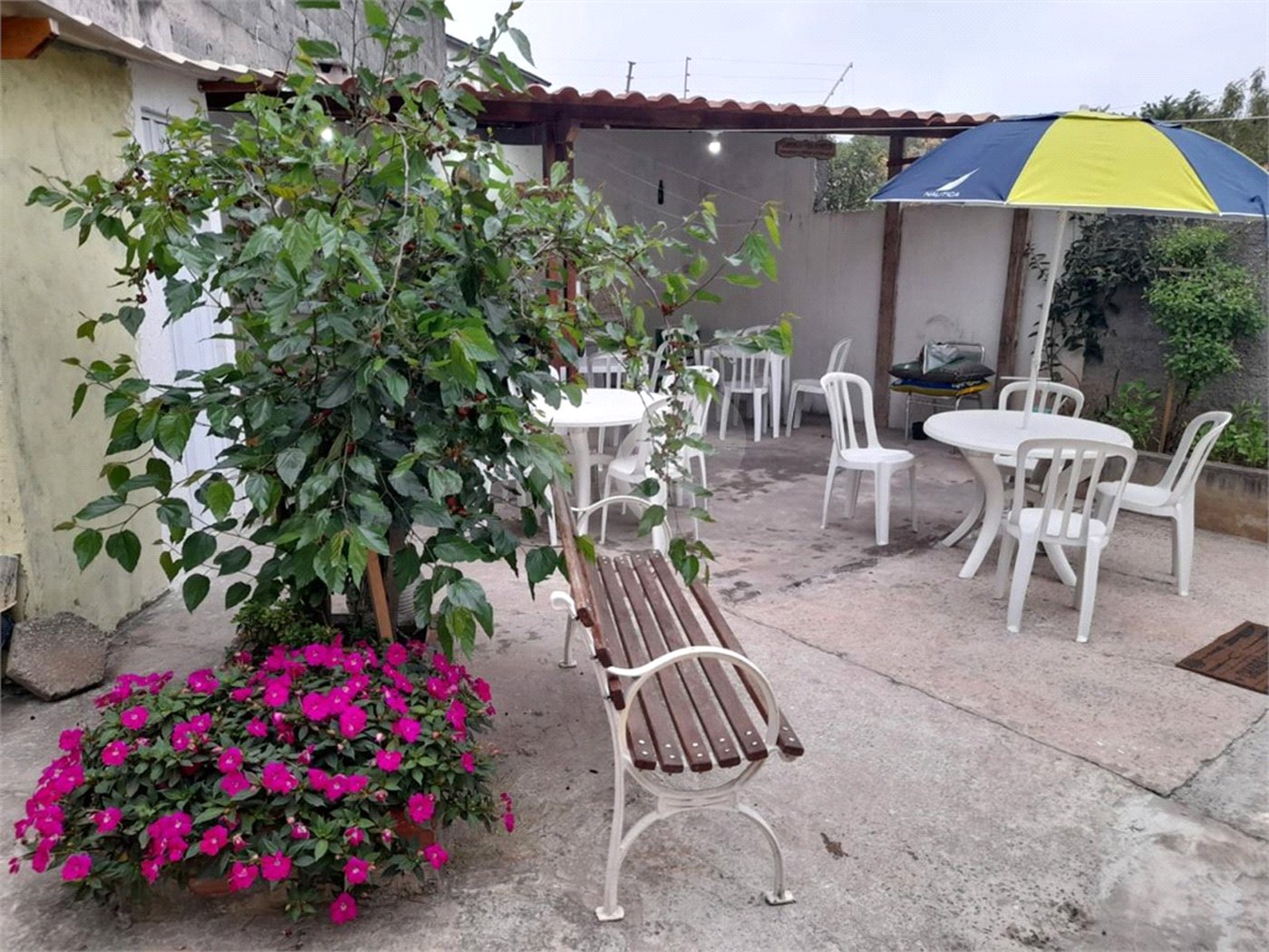 Casa à venda com 4 quartos, sendo 1 suíte, em City Bussocaba, Osasco, SP