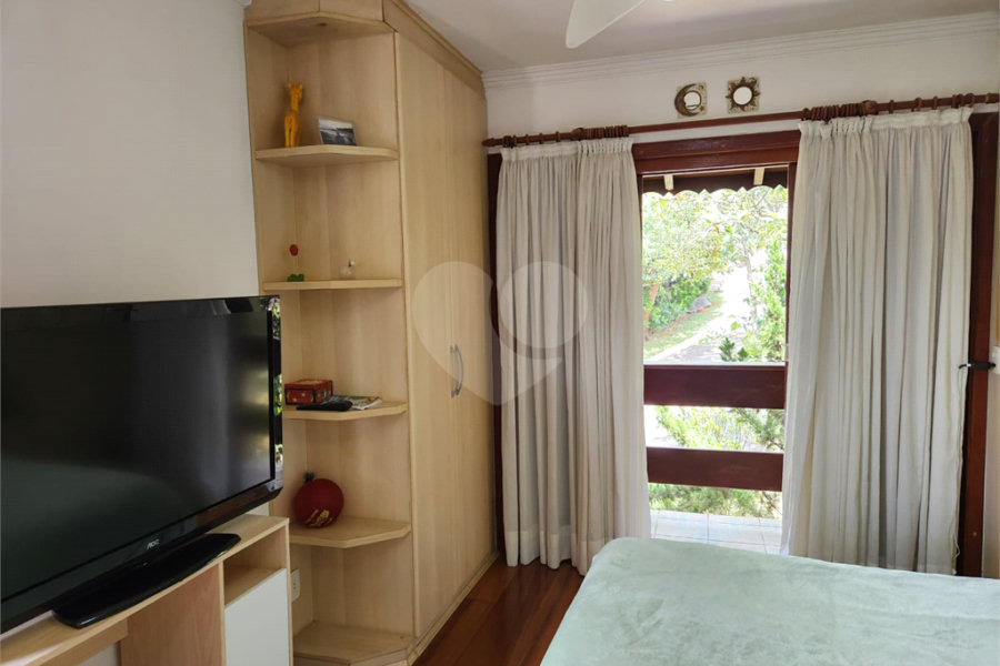 Casa à venda com 5 suítes no condomínio Suíça da Cantareira, Mairiporã - SP