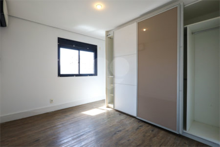 Apartamento à venda com 3 quartos, sendo 2 suítes, em Brooklin, São Paulo, SP