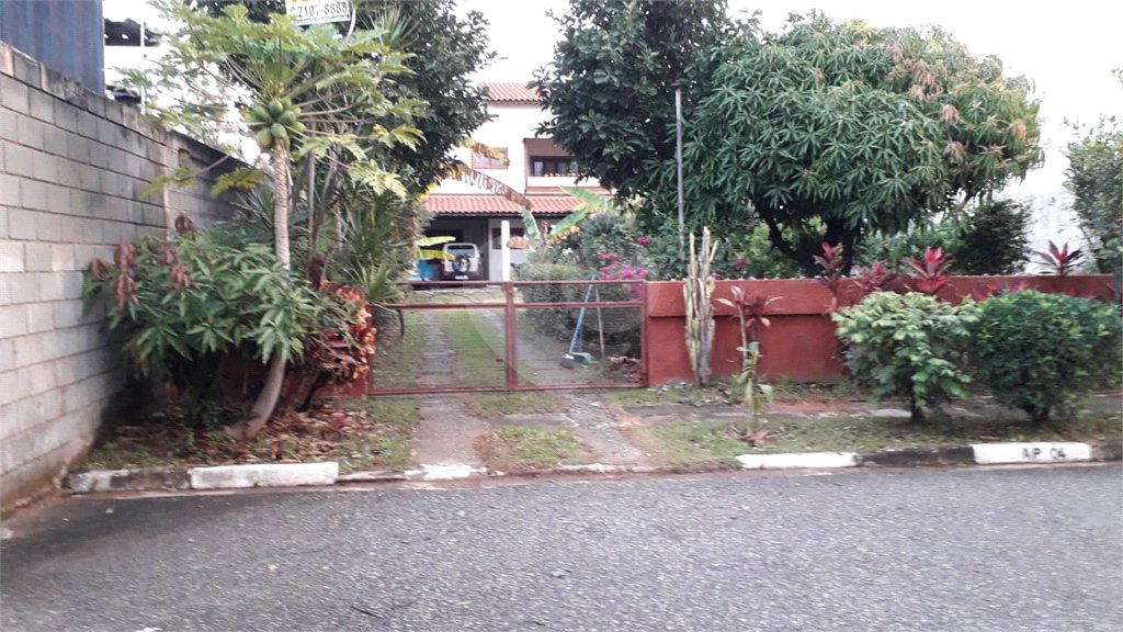 Casa à venda com 3 quartos, sendo 1 suíte, no condomínio Ibiti do Paço, Sorocaba - SP