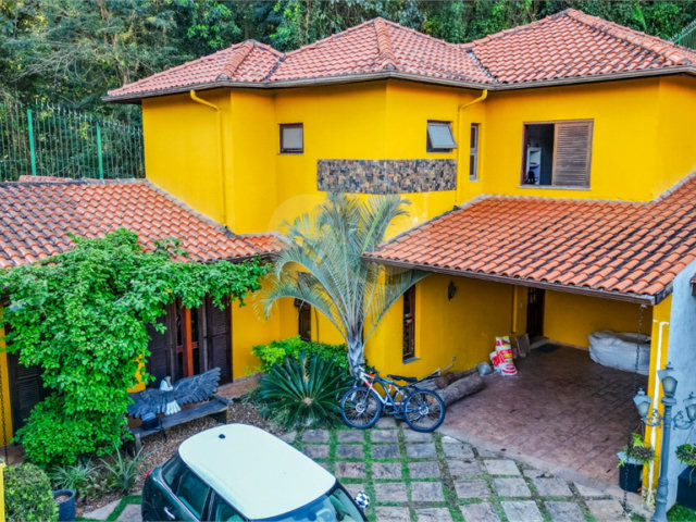 Casa à venda ou para alugar com 4 quartos, sendo 3 suítes,  no condomínio Da Serra, São Paulo - SP