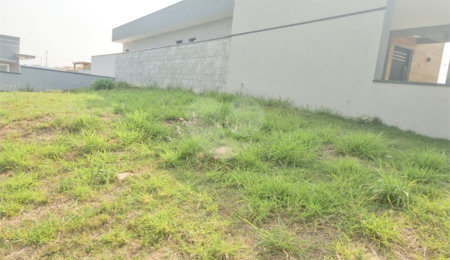 Terreno à venda no condomínio Bosque dos Cambarás, Valinhos - SP