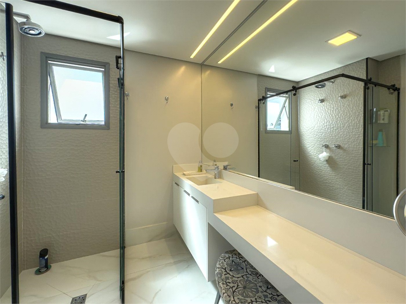 Apartamento à venda com 3 suítes em Brooklin, São Paulo, SP