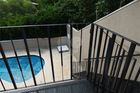 Casa à venda com 3 quartos, sendo 1 suíte, no condomínio Alpes de Vinhedo, Vinhedo - SP