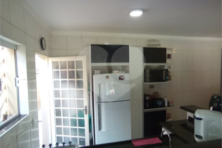 Sobrado à venda com 3 quartos, sendo 2 suítes,  em Jardim Wanel Ville V, Sorocaba, SP