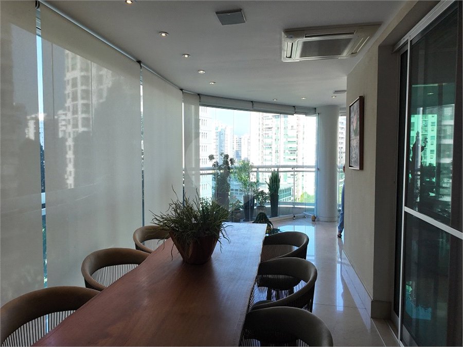Apartamento à venda com 4 suítes em Barra da Tijuca, Rio de Janeiro, RJ