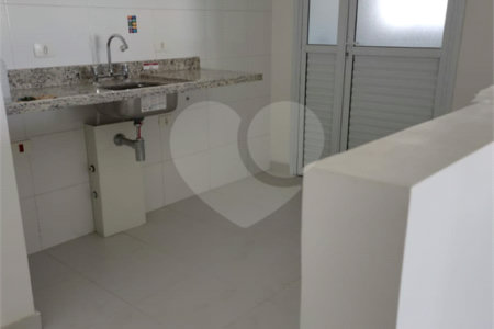 Apartamento à venda com 2 suítes em Vila Andrade, São Paulo, SP