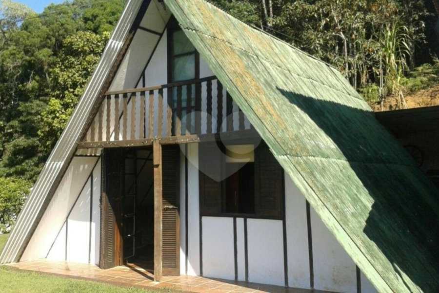 Sobrado à venda com 5 quartos em Jardim Mairiporã, Mairiporã, SP