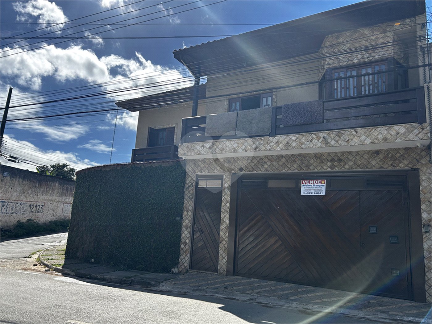 Sobrado à venda com 3 quartos, sendo 1 suíte,  em Vila Romanópolis, Ferraz de Vasconcelos, SP