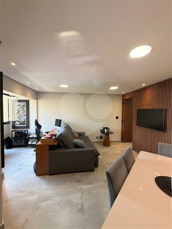 Apartamento à venda com 3 quartos, sendo 1 suíte,  em Vila Paulicéia, São Paulo, SP