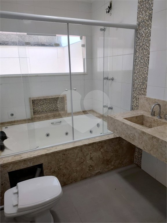 Casa para alugar com 3 quartos, sendo 1 suíte, no condomínio Reserva da Mata, Vinhedo - SP