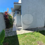 Casa para alugar com 3 quartos, sendo 1 suíte, no condomínio Chácaras Brasil, Atibaia - SP