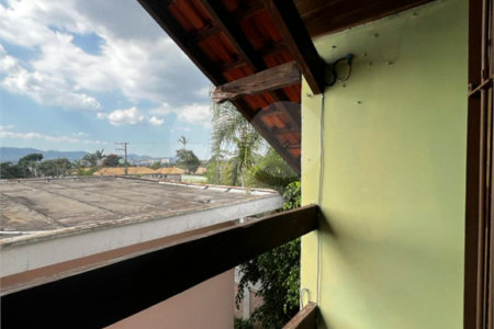 Sobrado à venda com 6 quartos, sendo 4 suítes,  em Vila Oliveira, Mogi das Cruzes, SP